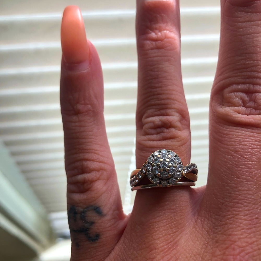 Size 6 10k gold engagement ring. Helzberg diamonds